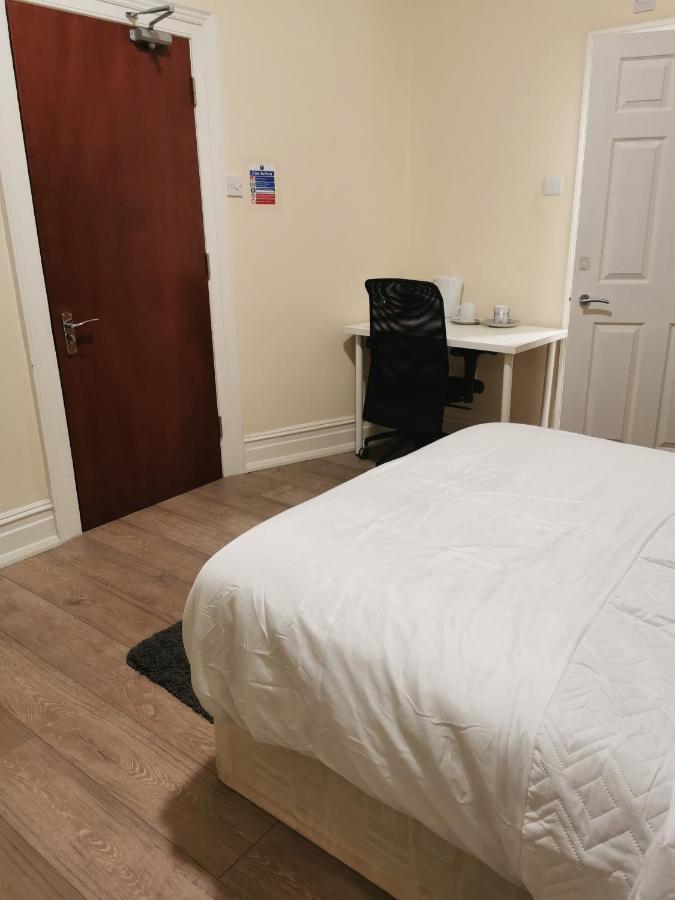 Glory House Hotel Ilford Luaran gambar